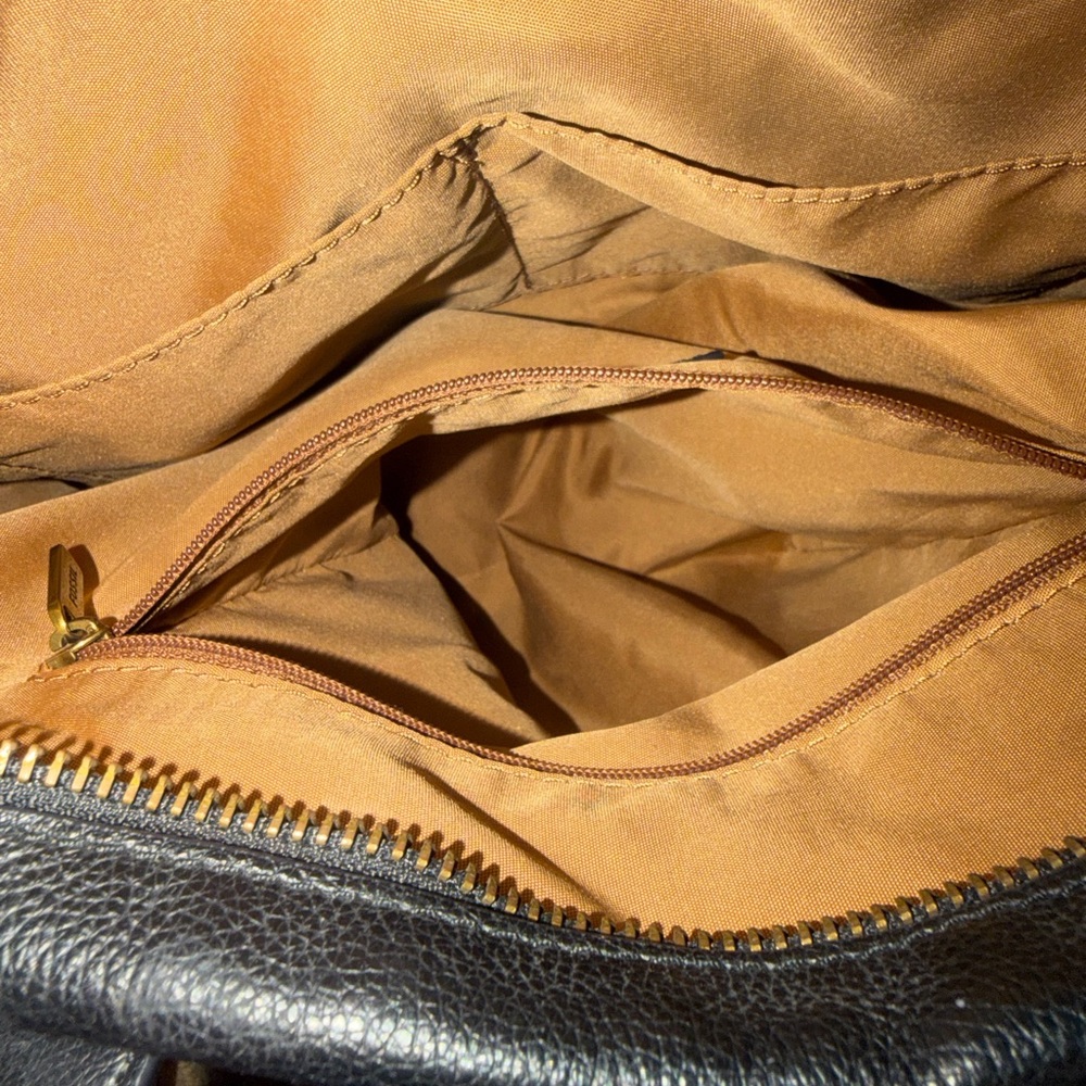 Fossil Bag and Wallet - Picture 9 of 14